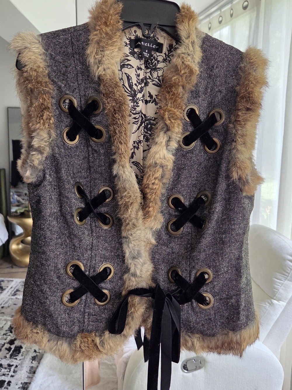 Faux Fur-Trimmed Tweed Vest - Brown/Gray